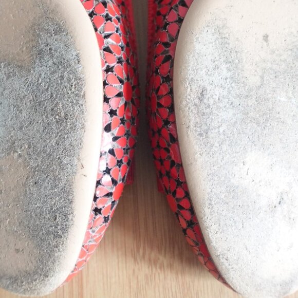 Salvatore Ferragamo Italy Tooled Floral Patent Leather Varina Bow Ballet Flats - Picture 11 of 16